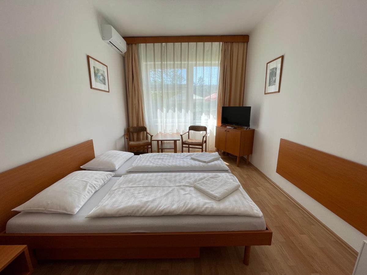 Bed and Breakfast Hello Balcsi Panzió Tihany Exterior foto